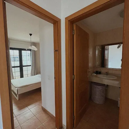 Blue Surf House Only Surf Albergue